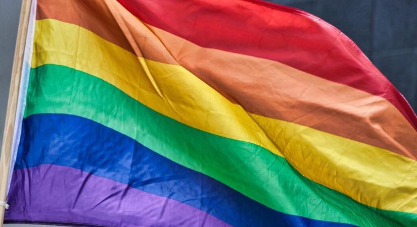 A Pride részvevőit is pénzbüntetéssel sújtaná az új törvény