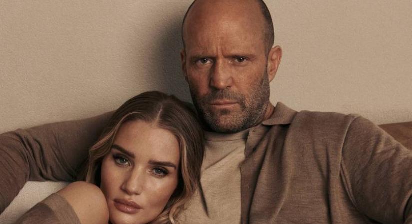 Jason Statham és szőke szerelme összeöltözve bújtak össze: így még sosem láthattad őket