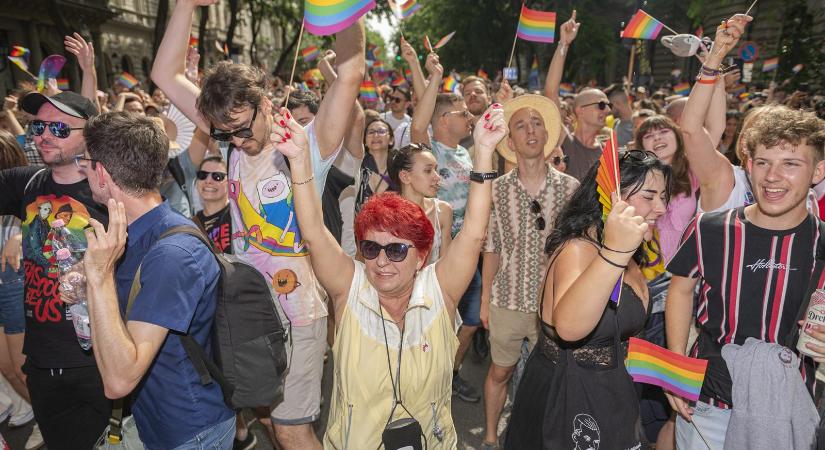 „Szintet lép a fasizálódás, ha a végén már csak az vonulhat fel az utcán, aki a hatalmon lévőket élteti”