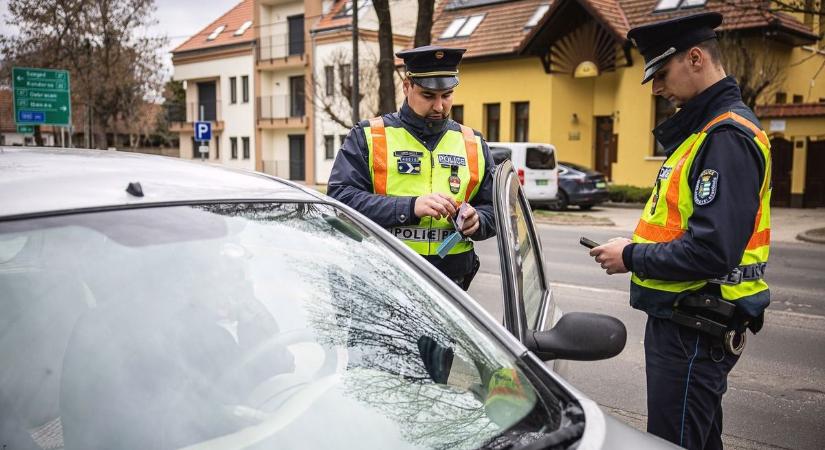 Új papírt kérhet a rendőr igazoltatásnál! Jobb, ha vigyáz!