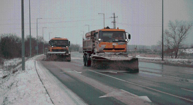 Százezer tonna sót szórt ki a Magyar Közút ezen a télen az utakra