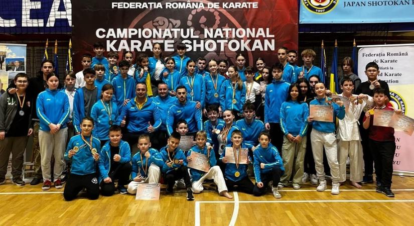 Karate: Tizenhárom bajnoki aranyat szereztek a Yakuza sportolói