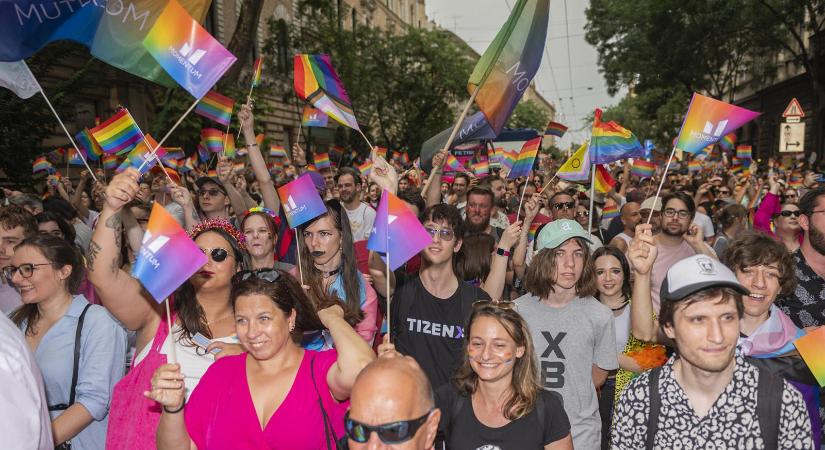 A Pride betiltása ellen tüntet kedd délután a Momentum, várják a csatlakozókat