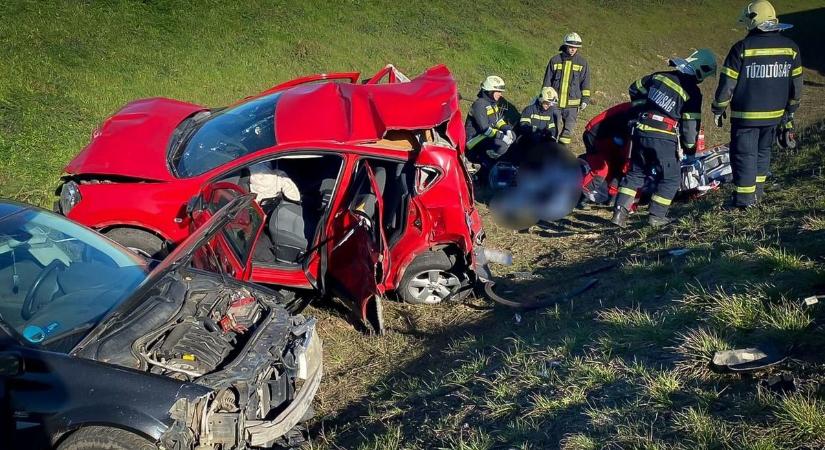 Baleset miatt áll a forgalom az M35-ös sztrádán Debrecen közelében  fotó