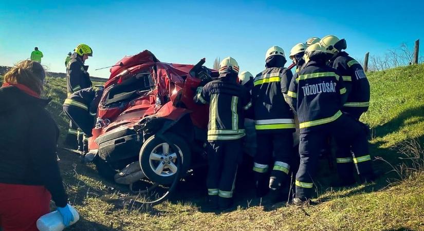 Tömegbaleset az M35-ösön: ennyien sérültek meg