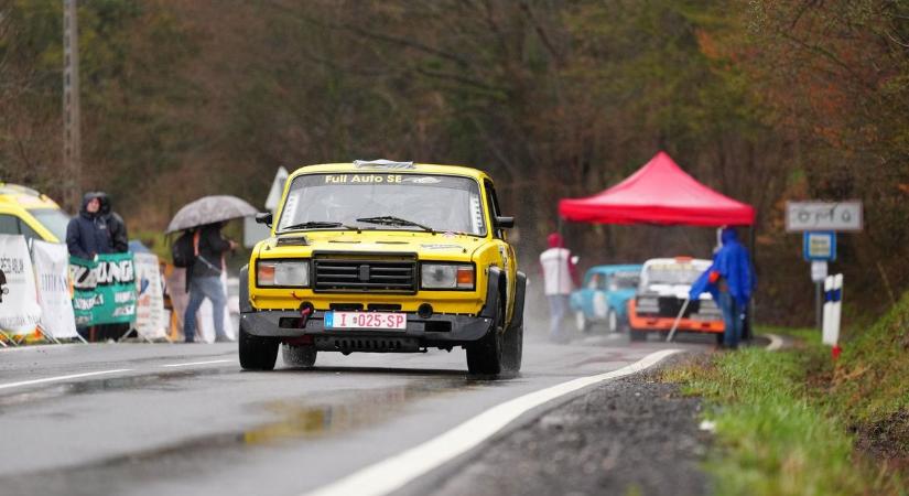 Nehéz versenyen vannak túl az Orfű Rally versenyzőpárosai