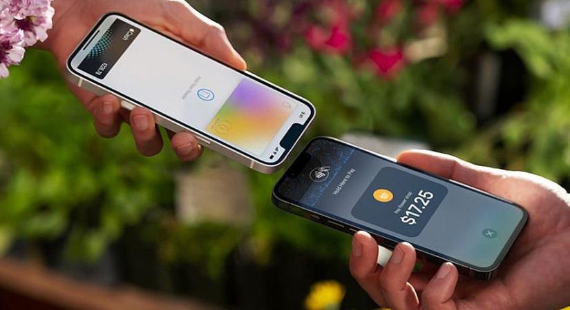 Mától a magyar iPhone-okon is lehet érintéssel fogadni fizetéseket