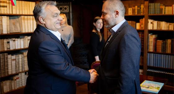 Orbán Viktor miniszterelnöki biztosnak nevezte ki Kőnig Róbert gyermeksebészt