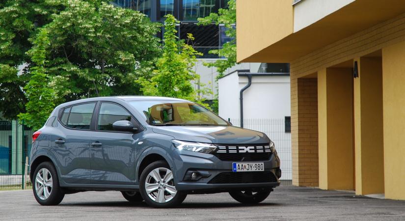 Miközben a Suzuki árat emelt, a Dacia még olcsóbb lett!