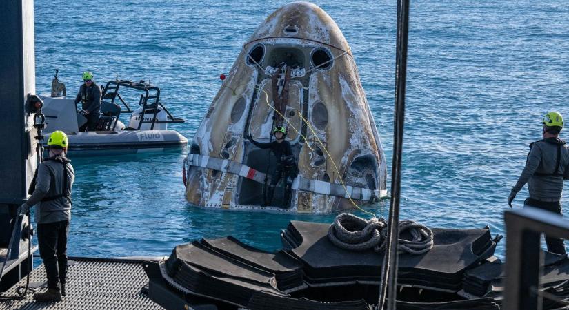 Visszaérkezett a Földre a SpaceX űregységében rekedt két asztronauta