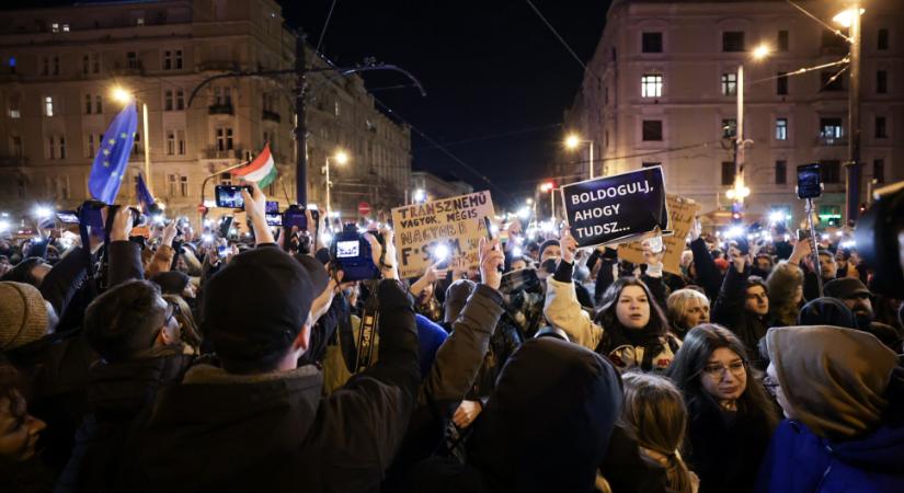 Három embert állítottak elő Budapesten – ezzel ért véget a tüntetés