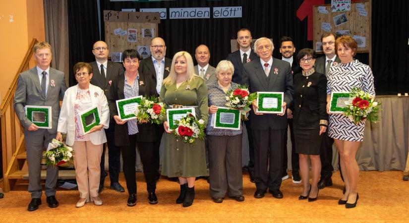 Ők kaptak az idén Vép városért kitüntetést a nemzeti ünnepen