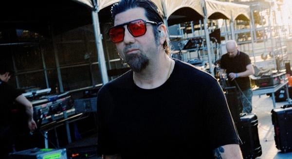 Nem fog többet dedikálni a Deftones frontembere (videó)