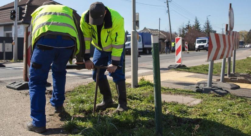 Hát elkezdődött, már épül a legújabb debreceni körforgalom – fotókkal