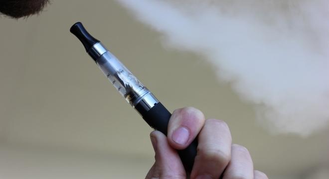 Kevésbé károsítja a légzőszerveket az e-cigaretta?