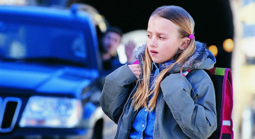 Autóból szólítanak le gyerekeket! Megszólalt a rendőrség