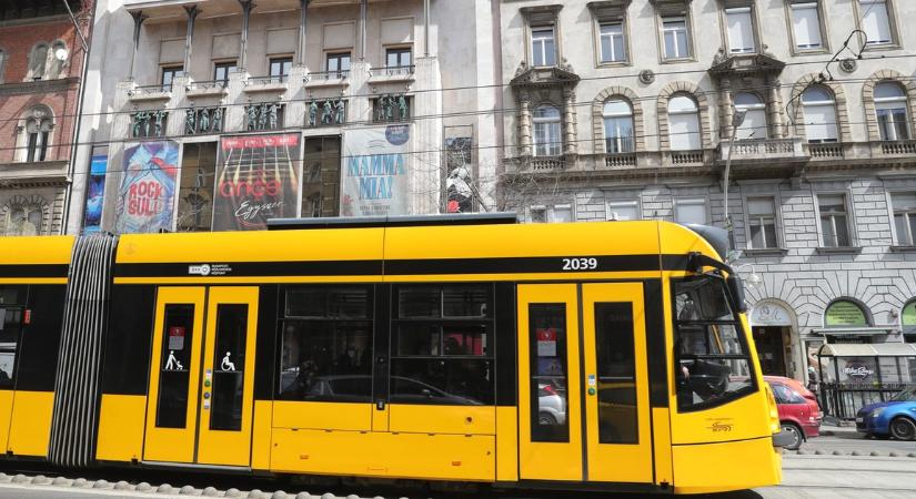 Változhat a KRESZ: 70 km/h-val is száguldhatnak majd a fővárosban a villamosok