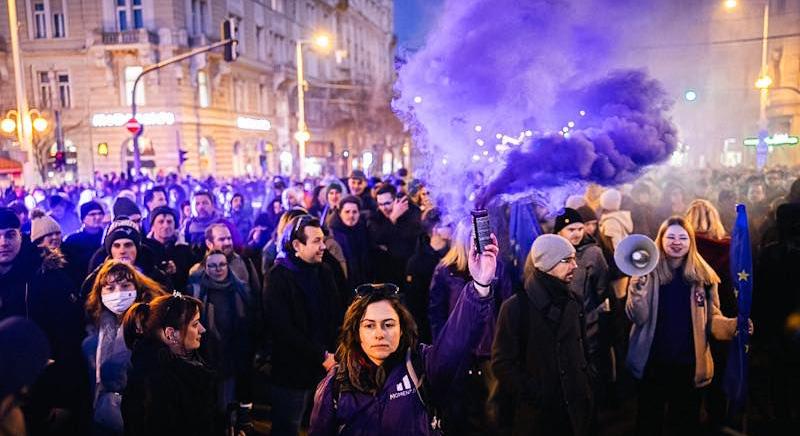 Tüntetés a fővárosban: több embert előállítottak