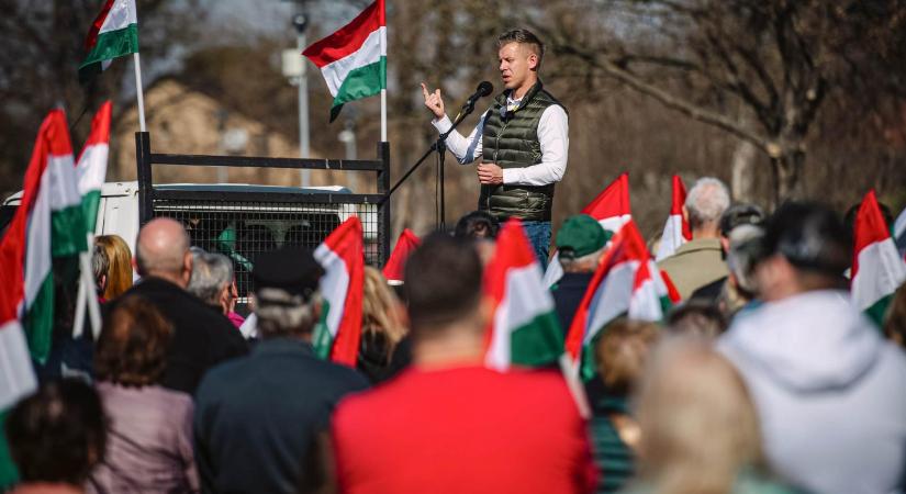 Medián: Magyar Péter lett a legnépszerűbb magyar politikus