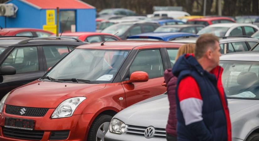 Nagyon viszik a használt kocsikat a magyarok, berobbant a piac