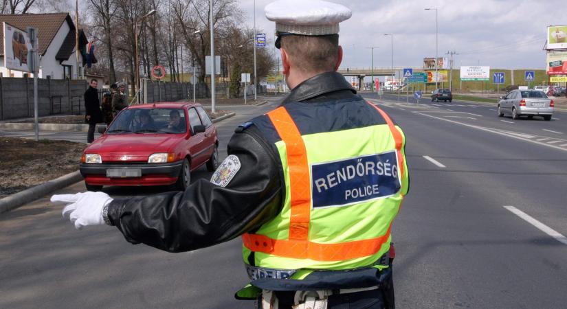 Ráfizet a rendőrség a gyorshajtók büntetésére