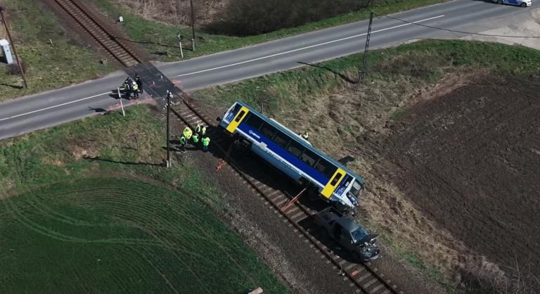 A MÁV-csoport drónvideót osztott meg a tiszaeszlári vonatbaleset helyszínéről