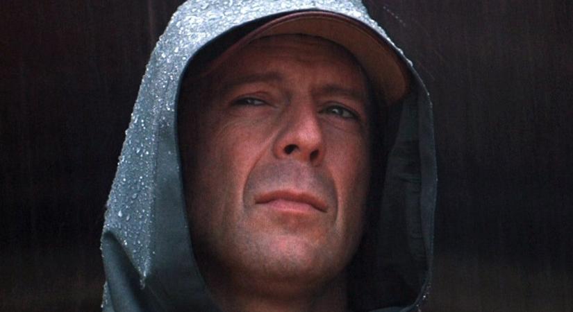 Bruce Willis családja és Demi Moore is szívmelengető fotókat közölt a színész 70. születésnapja alkalmából