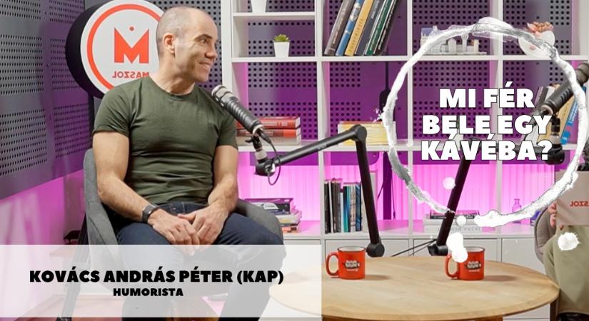 Mi fér bele egy kávéba? Kovács András Péter humoristával beszélgetünk szombaton 11 órától a Maszol YouTube-csatornáján