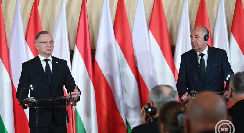 Andrzej Duda Budapesten: tartós ukrajnai békére van szükség