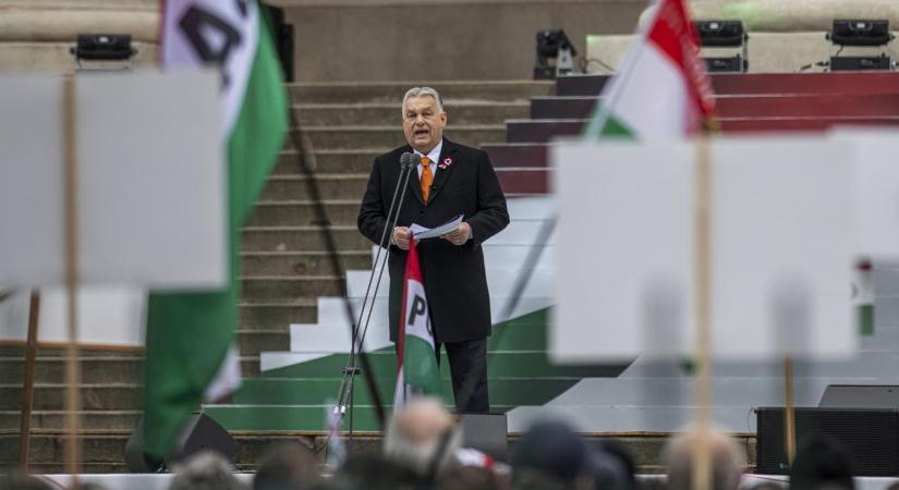 Visszatolattak Bicskéről?
