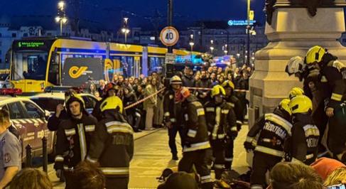Öngyilkosságra készülő nő okozott pánikot a hídon