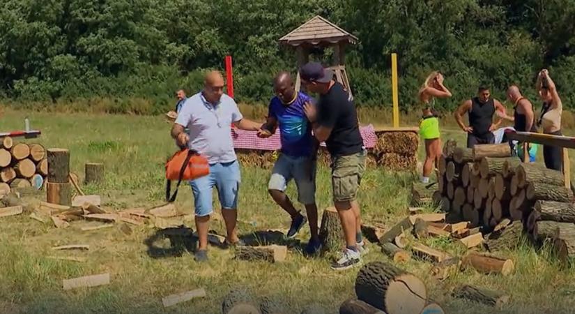 Dráma a Farm VIP-ben: Fekete Pákó elvágta a lábát a baltával - videó