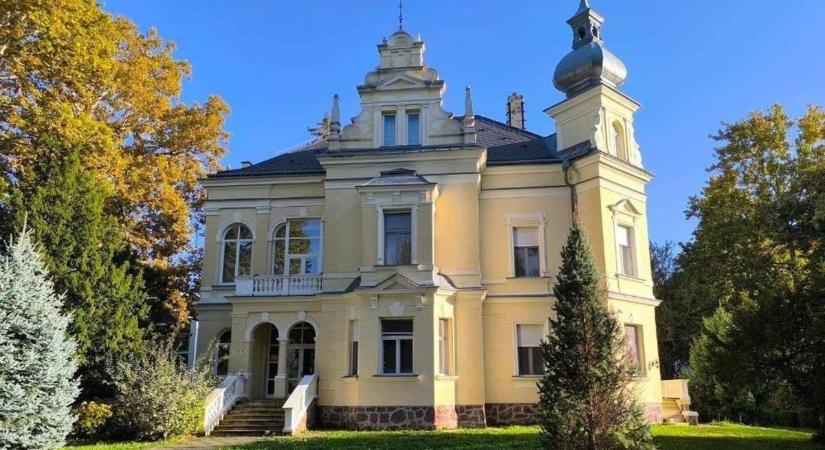 Híres Balatoni Nyaralók nyomában – a siófoki Thanhoffer-villa története