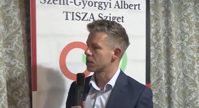 Magyar Péter elismerte, hogy egyeztetett a vele szimpatizáló médiumok szerkesztőségeivel  videó