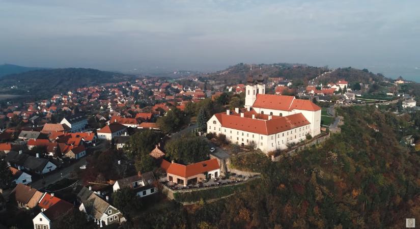 Befejeződött a tihanyi apátság felújítása