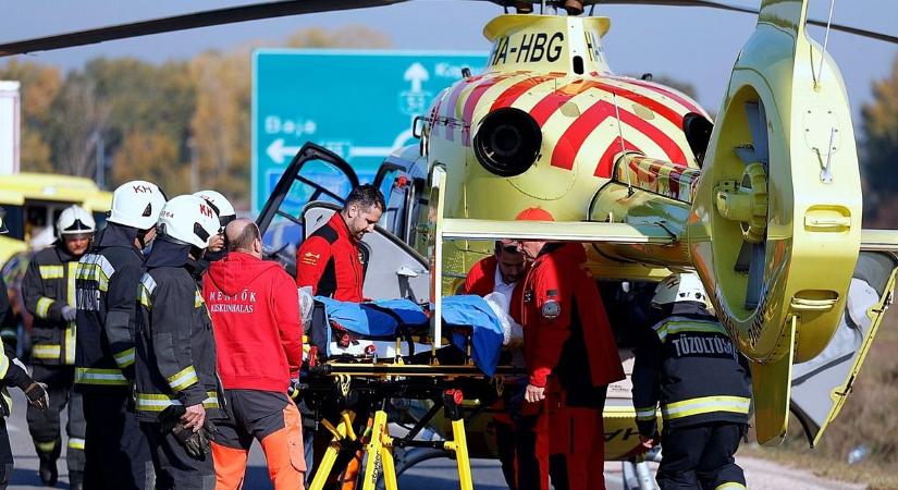 Súlyos baleset történt, mentőhelikopter riasztottak Sérsekszőlősre