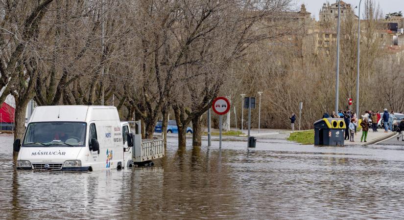 Elsodorta az ár Szent Katalint