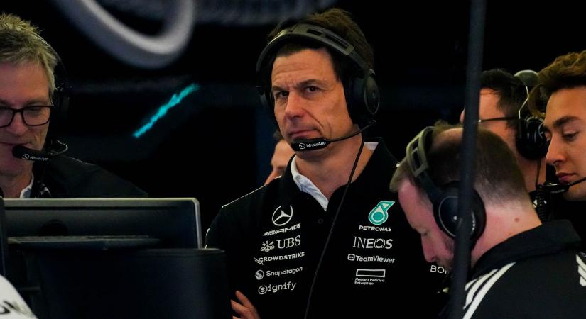 F1: Csapatfőnök nélkül megy Japánba a Mercedes