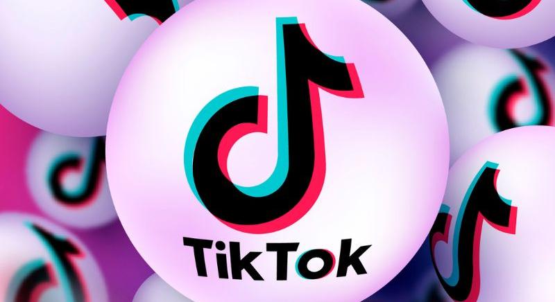 Trump miatt hatalmas fordulat előtt a TikTok-sztori – Egy fura nevű cég helyett más lehet az amerikai „görgetős” platform tulaja?