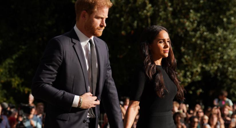 Meghan rettenetesen dühbe gurult: a hercegné nem bírta elviselni, hogy mindenki Harryre kíváncsi