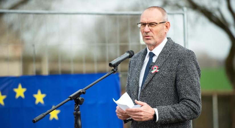 Zsigó Róbert: az árrésstoppal érintett élelmiszereknek átlagosan 17,7 százalékkal csökkent az ára