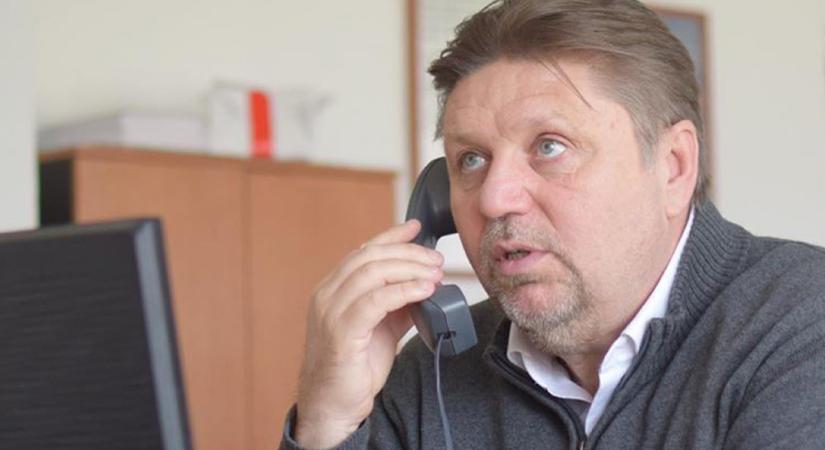 Már a Fidesz-csicska Gelencsér Attila párja is oltásszkeptikus
