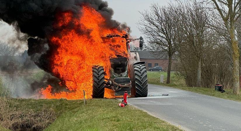 Óriási pánik: Olajüzem mellett gyulladt ki a traktor