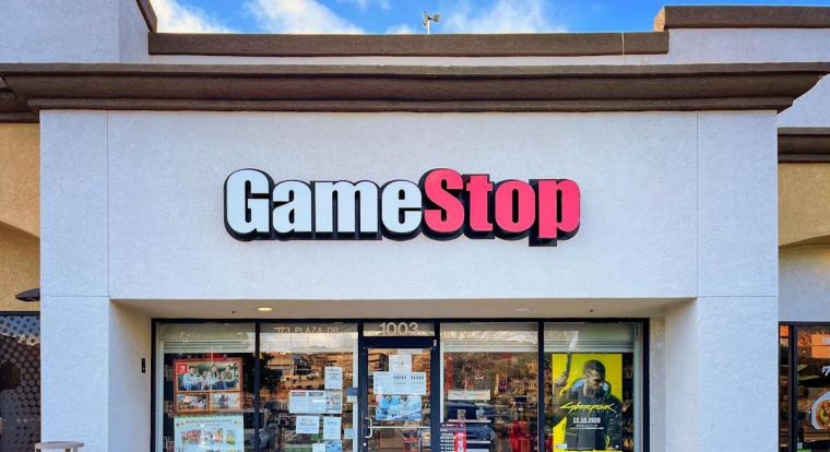 A GameStop nem kevés üzlet bezárását tervezi