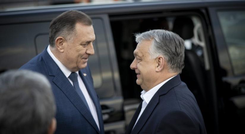 Moszkvából méltatta Putyint a körözés alatt álló Milorad Dodik