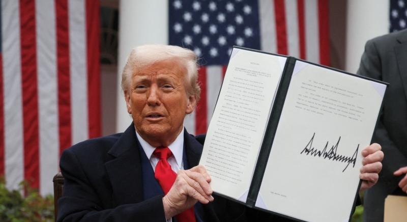 Az EU tárgyalna és visszavág a Trump-tarifákra