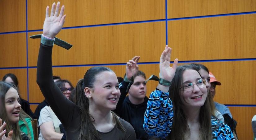 Érzékletesen mutatták be az ápolók szerepét a gyógyulás folyamatában