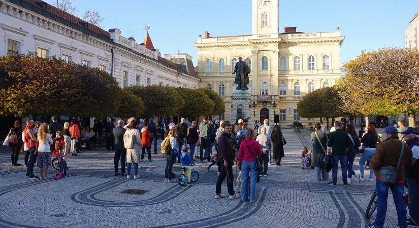 Újabb komáromi tüntetés az európai Szlovákiáért
