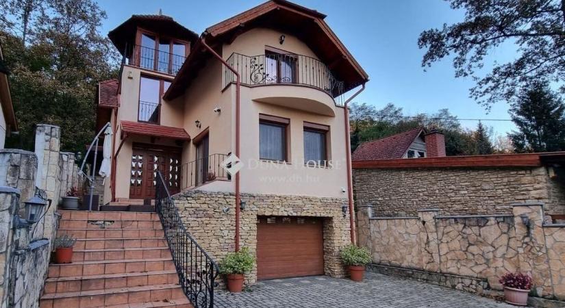 Megnéztük, mit tud egy 158 milliós nyaraló – leesett az állunk