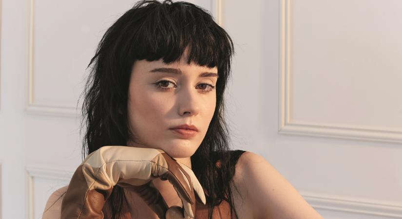 Madonna, Katy Perry és Rihanna is rajong érte – A Pécsi kesztyű története
